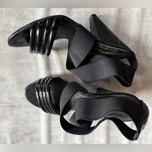 Black Strappy Women's Shoes SIZE 6.5